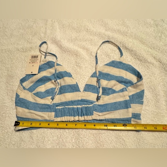A New Day Women's Small Beach
Bungalow Linen Blend Blue & White Bra Tank Top - Picture 4 of 5
